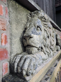 lion wall sculpture