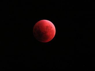 total lunar eclipse, blood moon