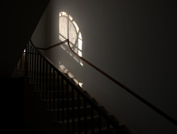 light reflected in dark room